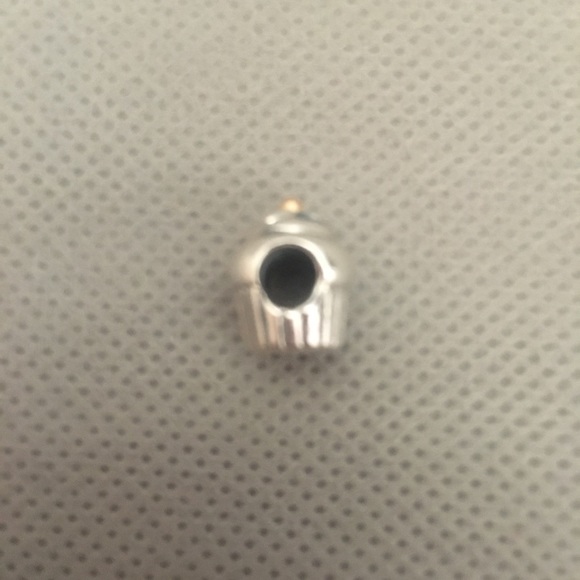 RETIRED authentic Pandora charm (cupcake) - Picture 3 of 4